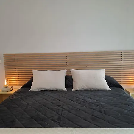 Homestay Compartido Hab Privadas Playa De La Caleta *