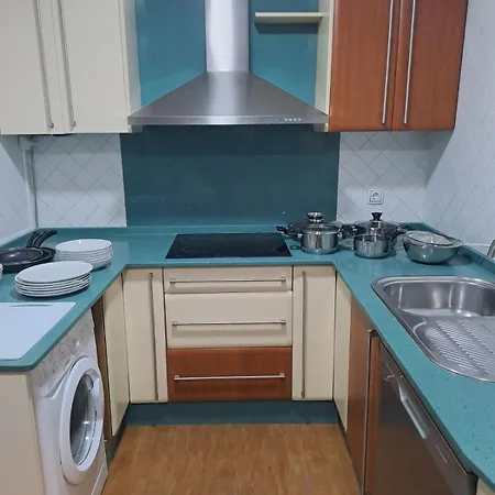 Compartido Hab Privadas Playa De La Caleta منزل للإقامة *