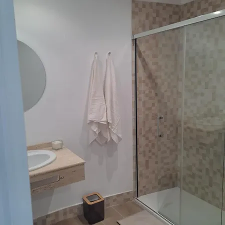 منزل للإقامة Compartido Hab Privadas Playa De La Caleta