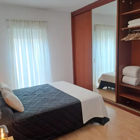 Compartido Hab Privadas Playa De La Caleta * 加的斯