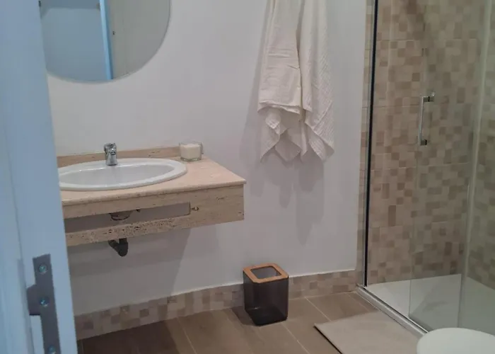 Compartido Hab Privadas Playa De La Caleta *