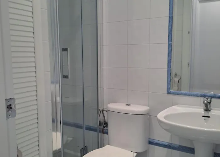 Compartido Hab Privadas Playa De La Caleta Homestay szállás