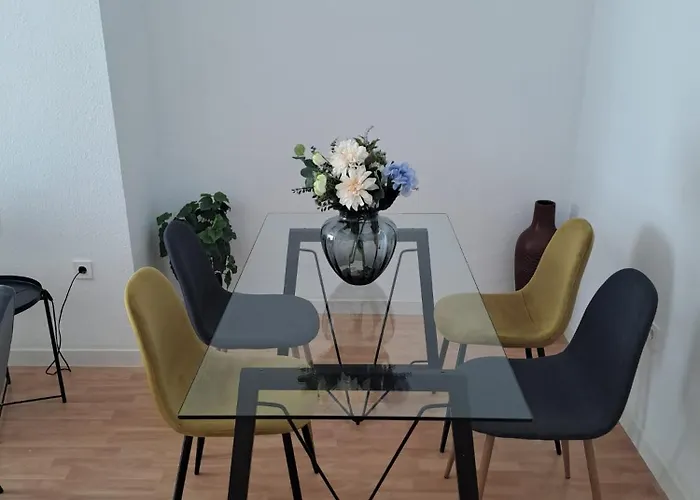 Homestay szállás Compartido Hab Privadas Playa De La Caleta *